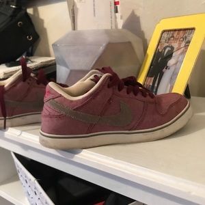 Lightly used Nike shoes
